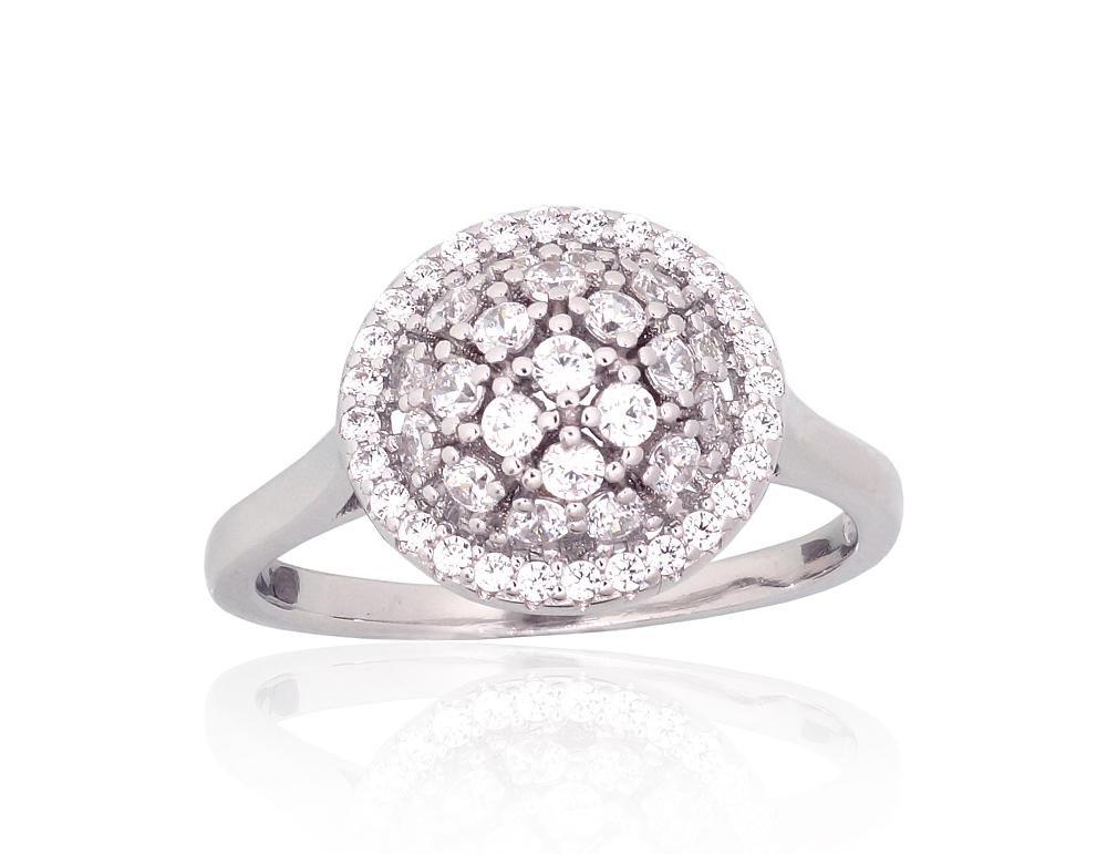 Silver ring with Zirkons