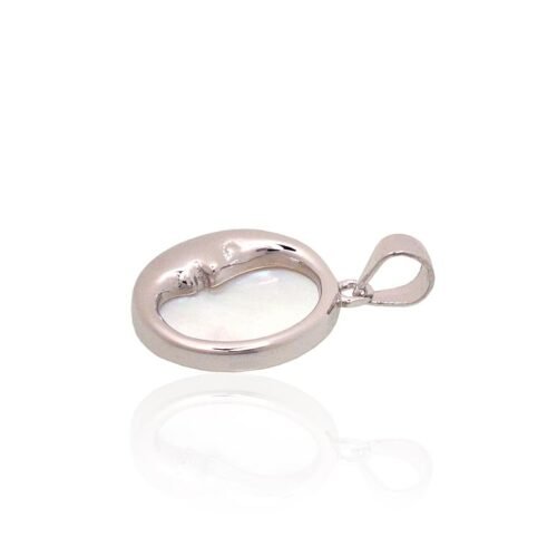Alternative view of Silver pendant with Mother-of-pearl