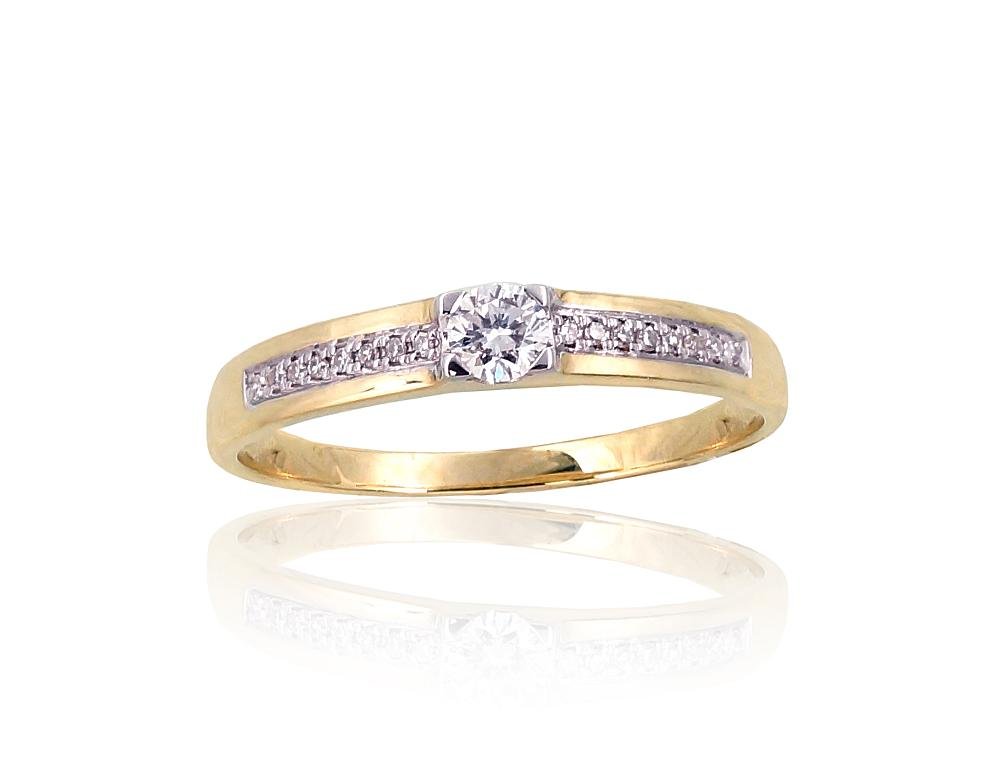 Gold ring with Diamonds