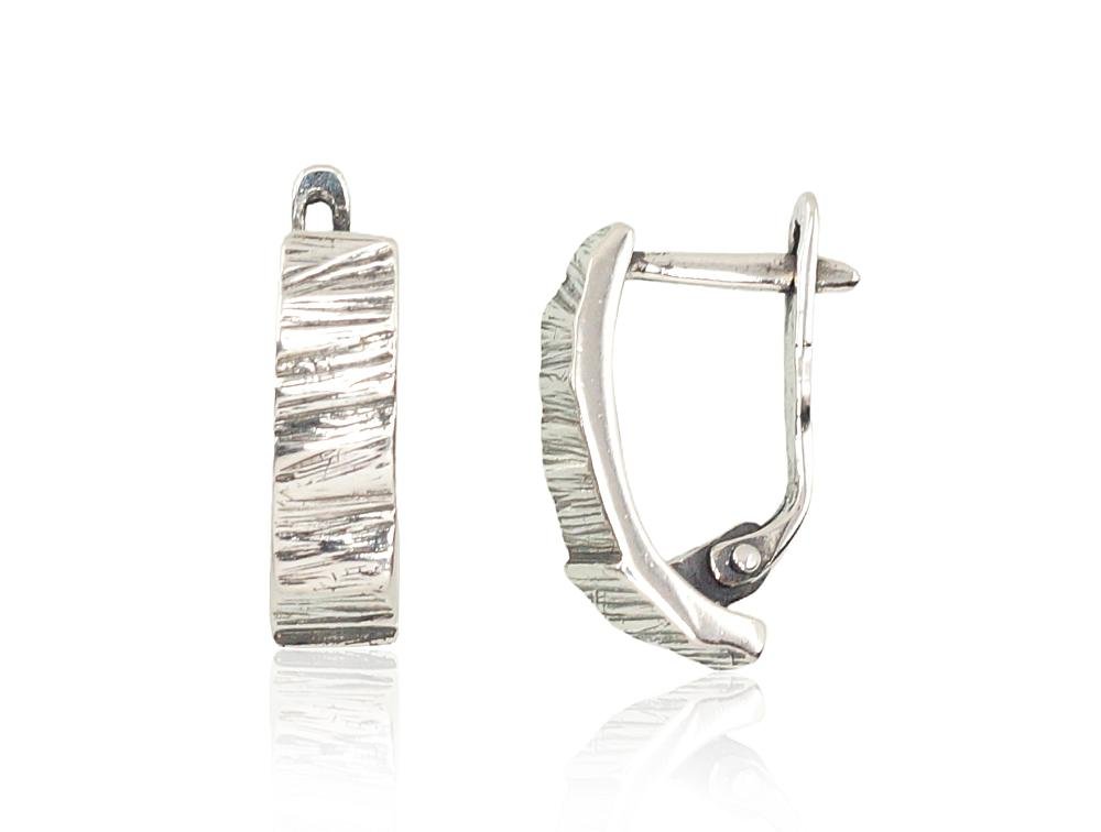 Silver earrings with 'english' lock