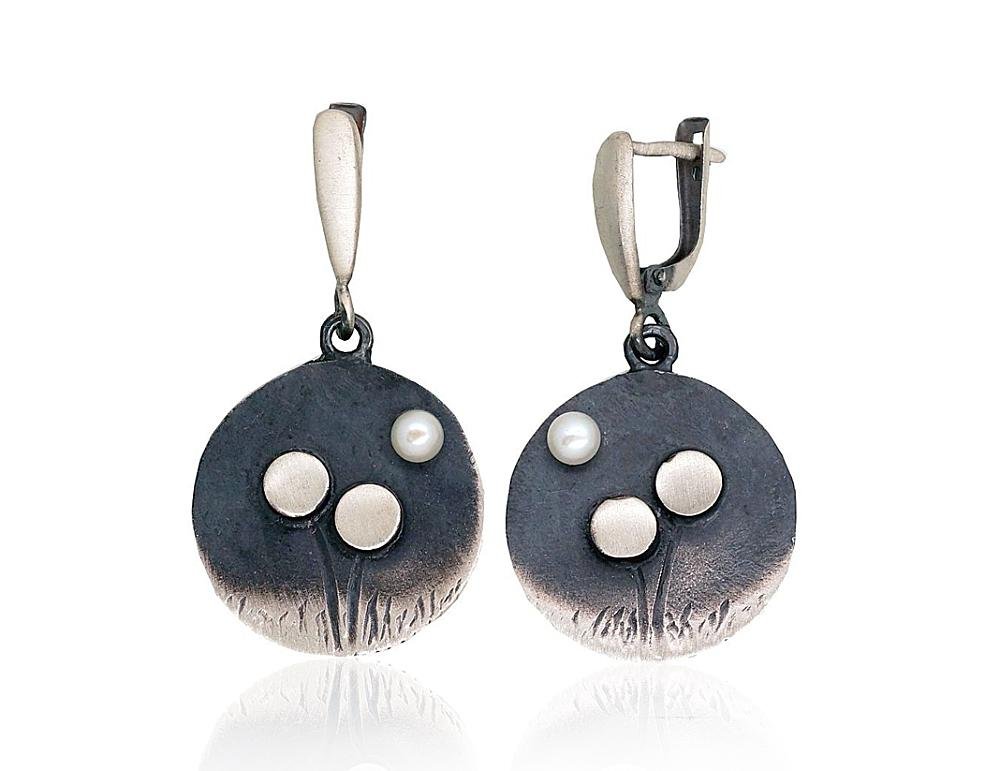 Silver earrings with Fresh-water Pearl