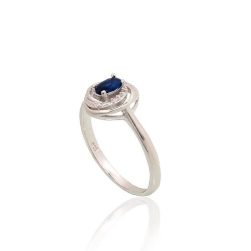 Alternative view of Silver ring with Zirkons