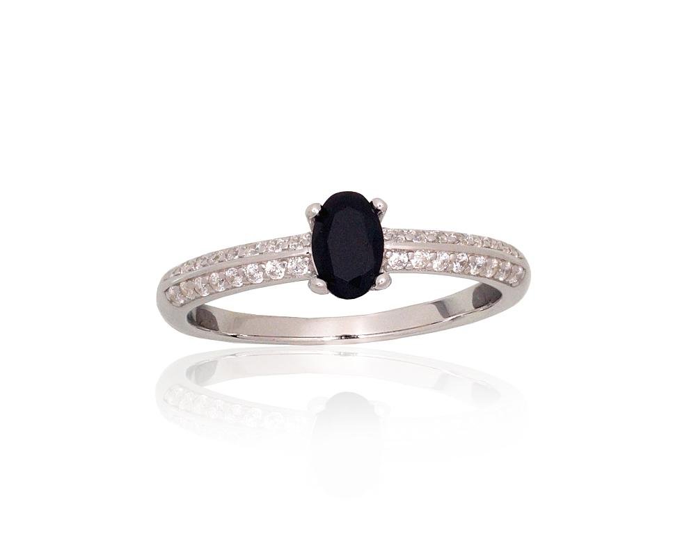 Silver ring with Zirkons